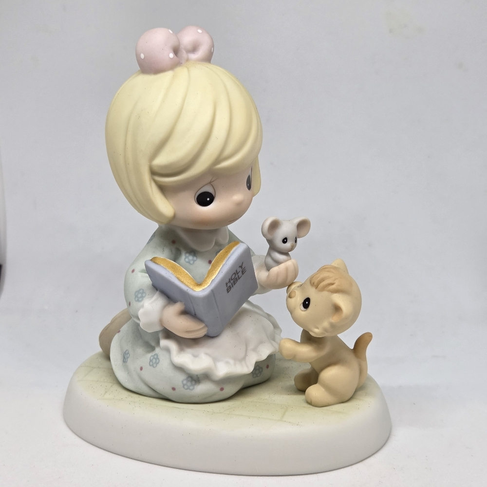 Precious Moments "A Godchild Close to My Heart" Item #811807